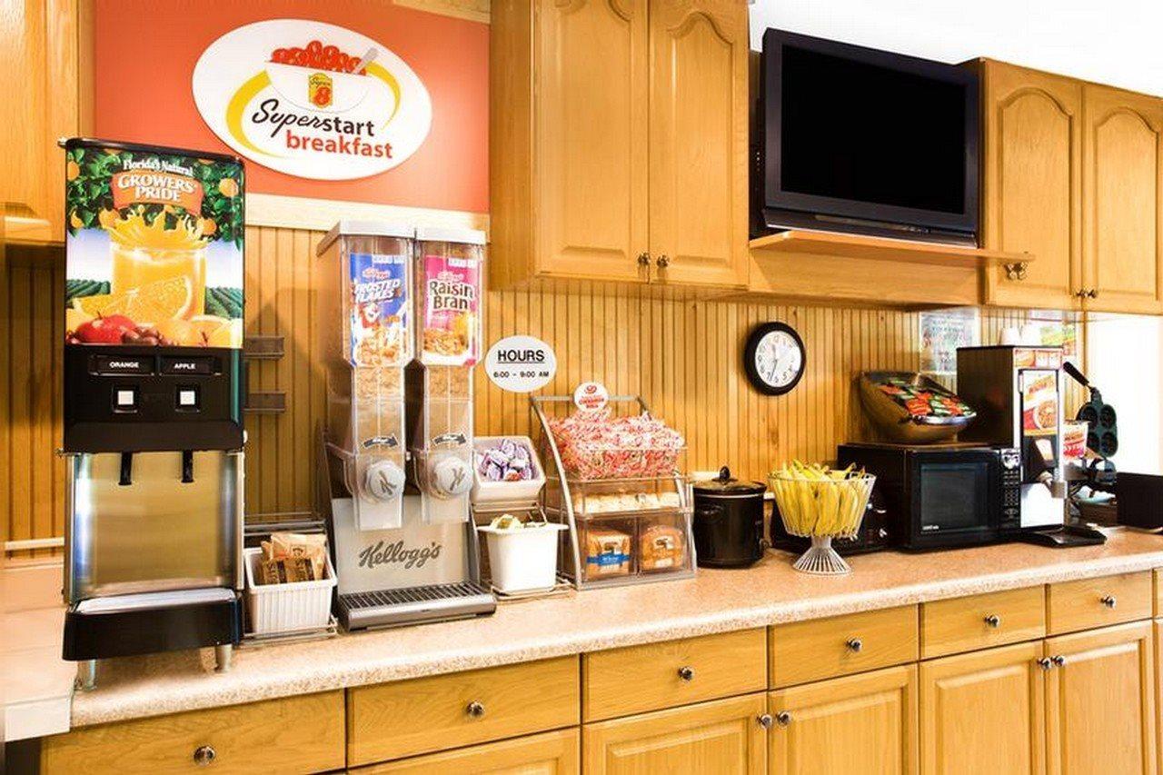 Americas Best Value Inn Darien Buitenkant foto