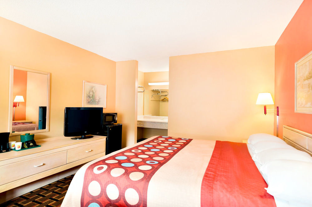 Americas Best Value Inn Darien Buitenkant foto