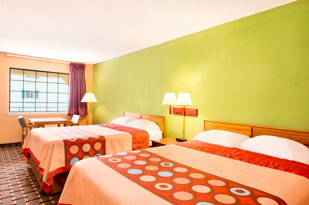 Americas Best Value Inn Darien Buitenkant foto