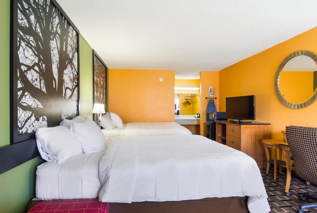 Americas Best Value Inn Darien Buitenkant foto